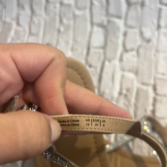 Spring ladies size 10 sandals - Picture 5 of 5